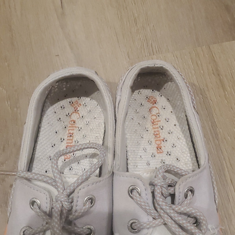 Columbia Women's Canvas Boat Shoes. Size 6. Pre-owned. - Picture 7 of 8